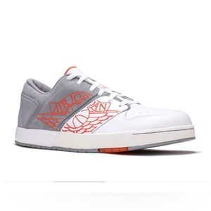 AIR JORDAN 1 NU RETRO 'STEALTH ORANGE BLAZE' | Size: 9